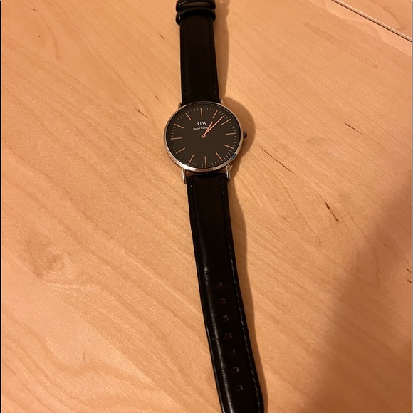 DW Watch - Picture 5 of 6